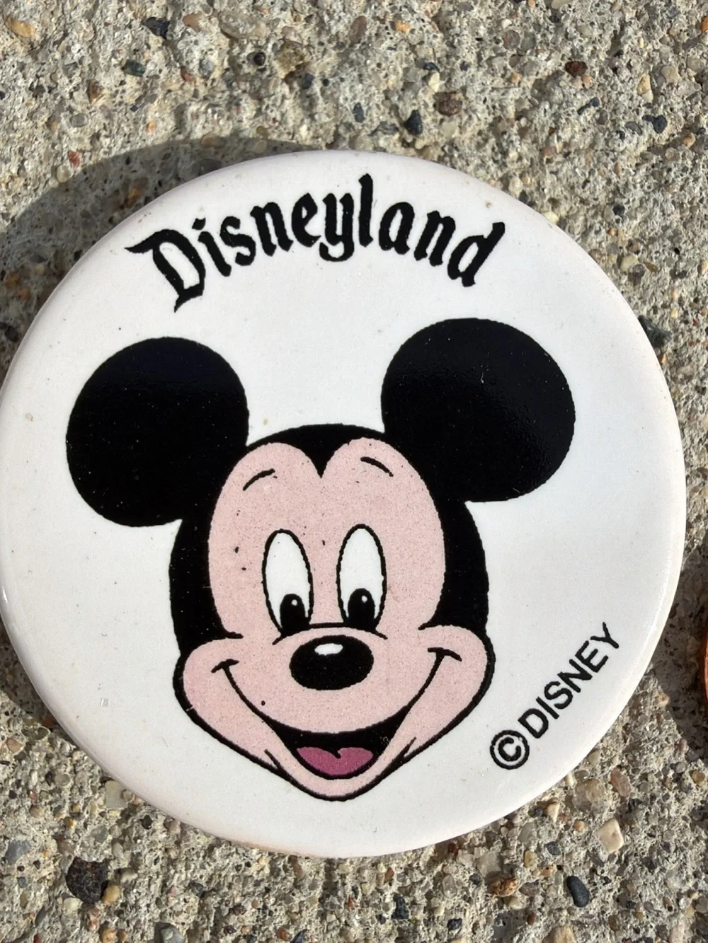 Vintage Mickey Mouse Disneyland White Collectible Round Fridge Magnet - Disney